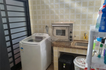 Casa comercial para locação no Centro