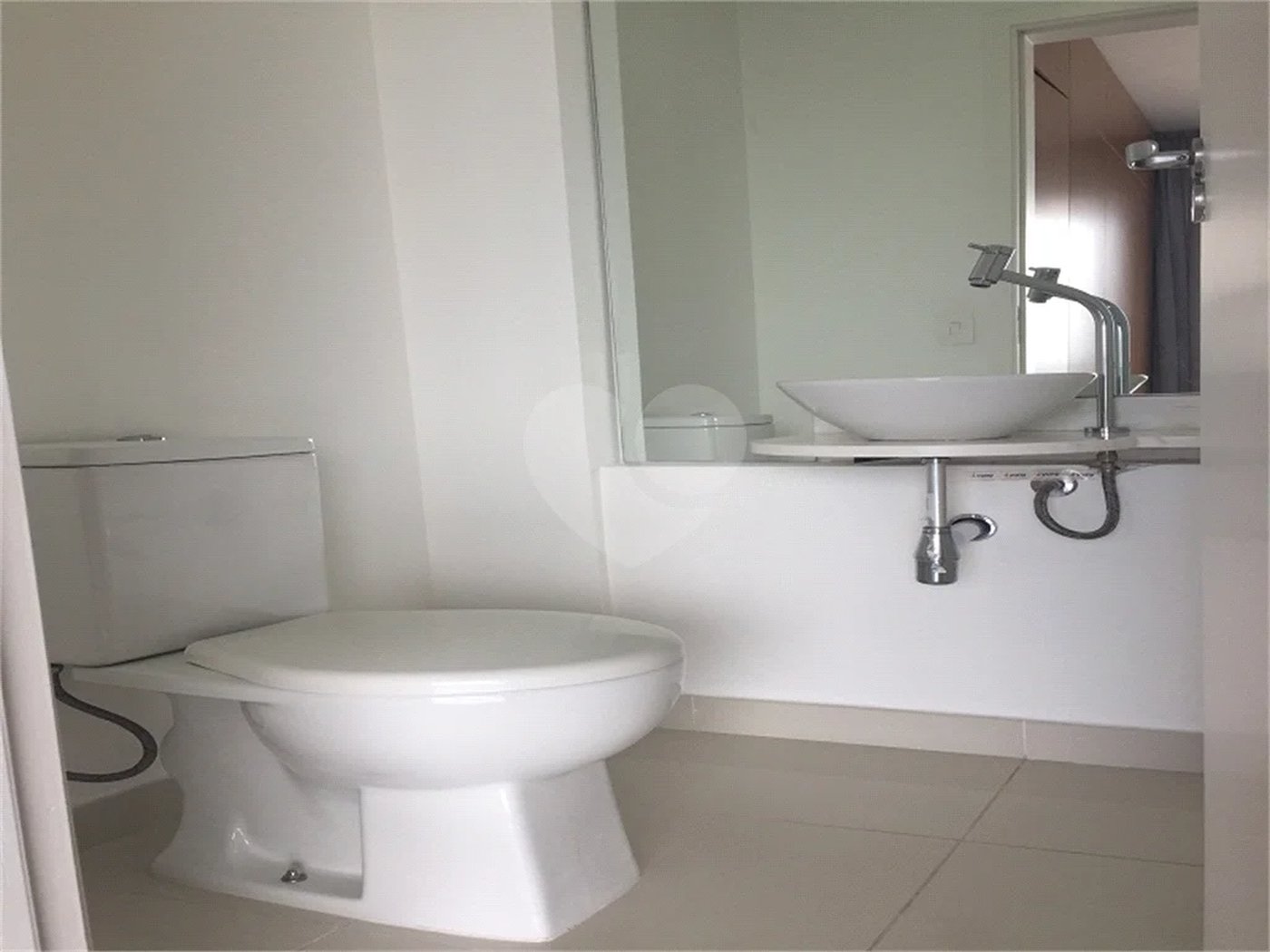 EXCELENTE APARTAMENTO PARA LOCAÇÃO NO ITAIM BIBI, 70 M2, 1 SUITE, 2 BANHEIROS, 2 VAGAS