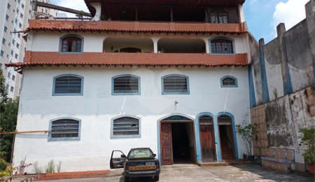 Casa à venda com 5 quartos, sendo 3 suítes,  em Parque Arariba, São Paulo, SP