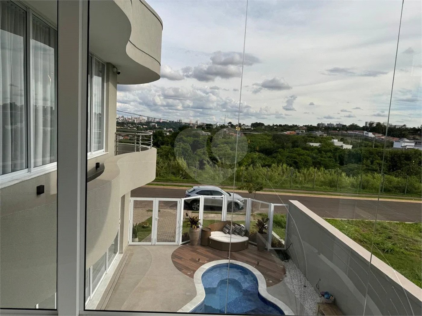 EXCELENTE OPORTUNIDADE DE MORAR NO DAMHA II. RESIDÊNCIA DE ALTO PADRÃO, A VENDA COM PORTEIRA FECHADA