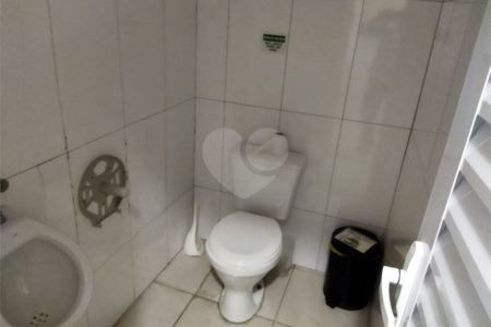Vende Sobrado com 180m² - Vila Santa Catarina