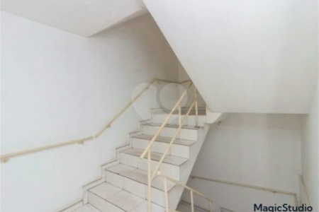 Prédio com 911m² , disponível para venda ou locação na Av. Washingtonís , em Santo Amaro.