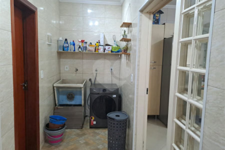Casa à venda com 3 quartos em Popular III, Louveira, SP