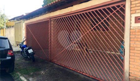 Casa à venda com 5 quartos em Jardim Bandeirantes, São Carlos, SP