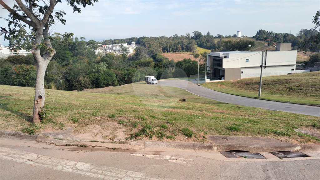 Belo terreno no Condomínio Santa Isabel II - Louveira SP.