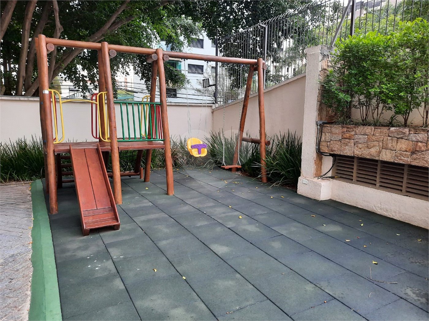 Apartamento de 257m² a venda em Moema, reformado, 4 dorms, 3 suítes, fora de rota,, 4 vagas