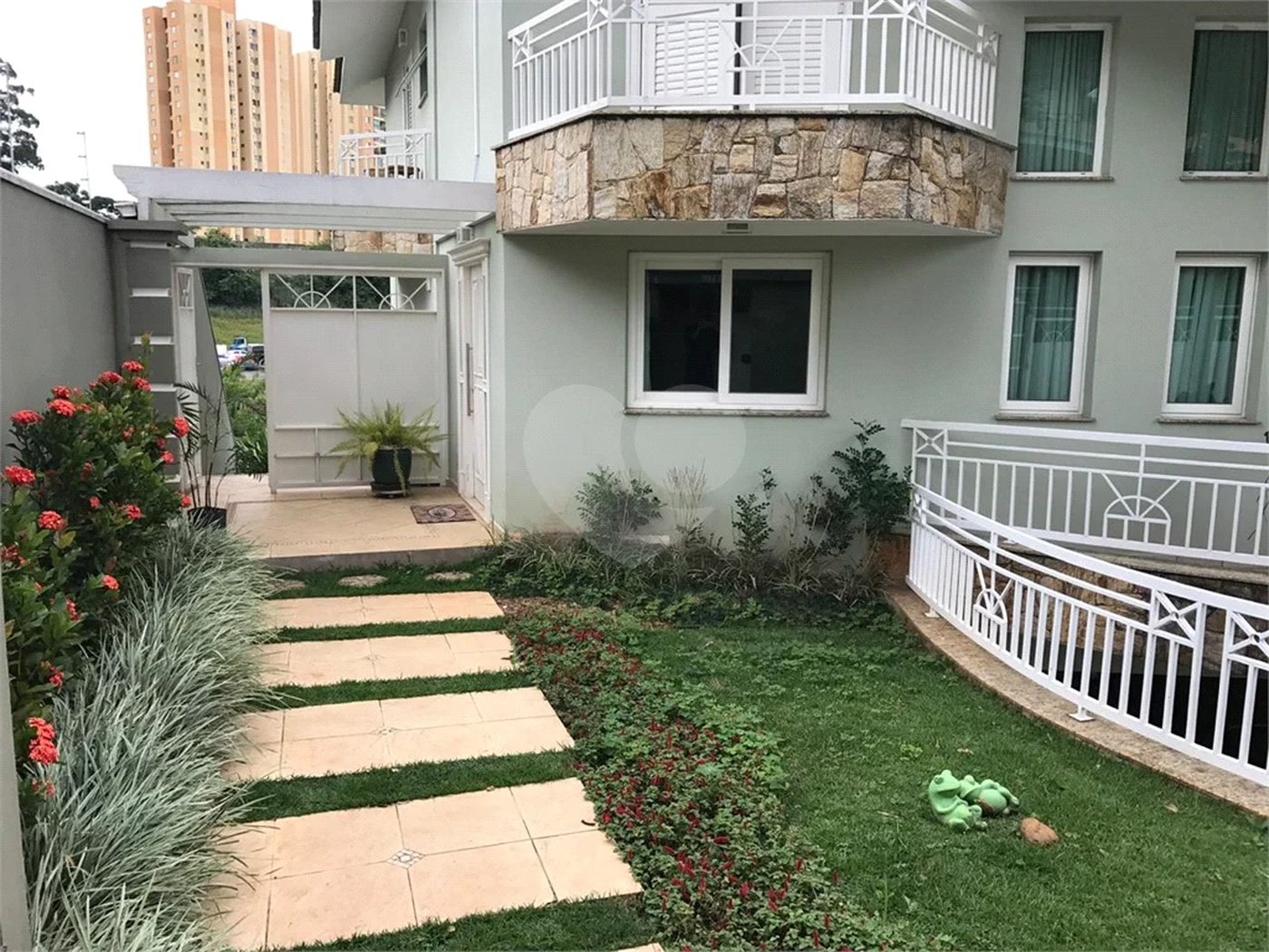 Casa quatro dormitórios bairro do City America