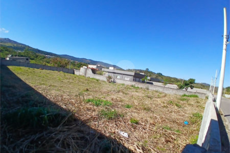 Terreno a venda no Jardim Estância Brasil com 1400m²