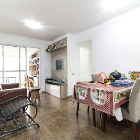 Apartamento de 02 dormitórios sendo 1 suíte