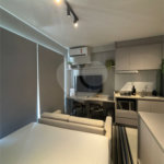 Studio mobiliado em andar alto com lazer completo em Indianópolis