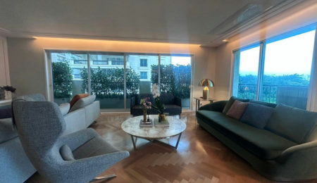Apartamento à venda com 3 suítes, em Vila Nova Conceição, São Paulo - SP