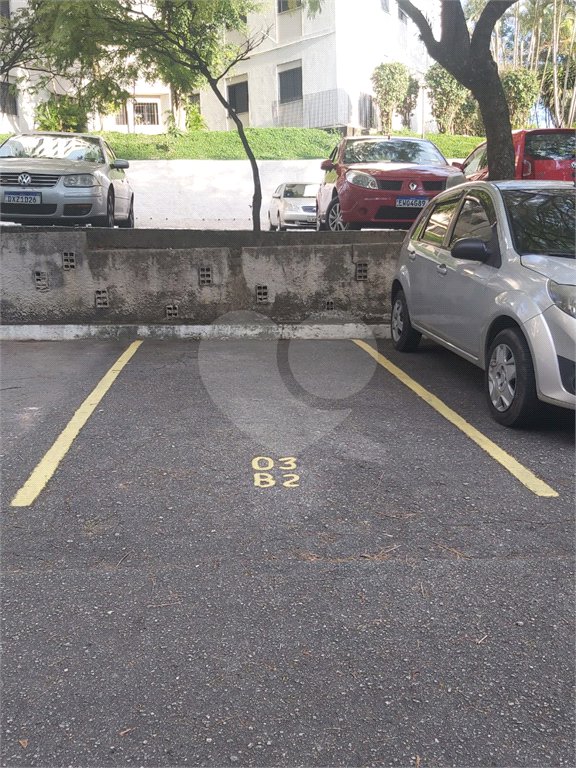 Apartamento à venda no condomínio Torres do Taboão, com 56m²
