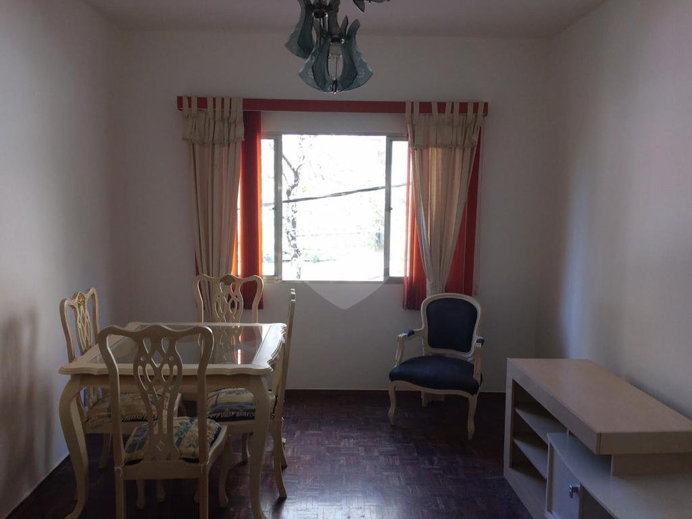 Apartamento para locação na Saúde de 80m² com 2 dormitórios.