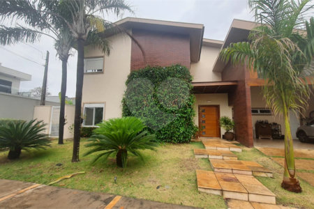 Casa no condomínio Damha II á venda!