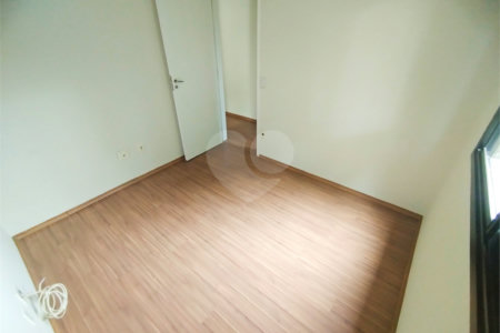 Apartamento - Próximo do metro Saúde - 2 quartos - 1 suíte - varanda - 2 vagas