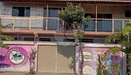 Sobrado à venda com 3 quartos em Cidade Aracy, São Carlos, SP