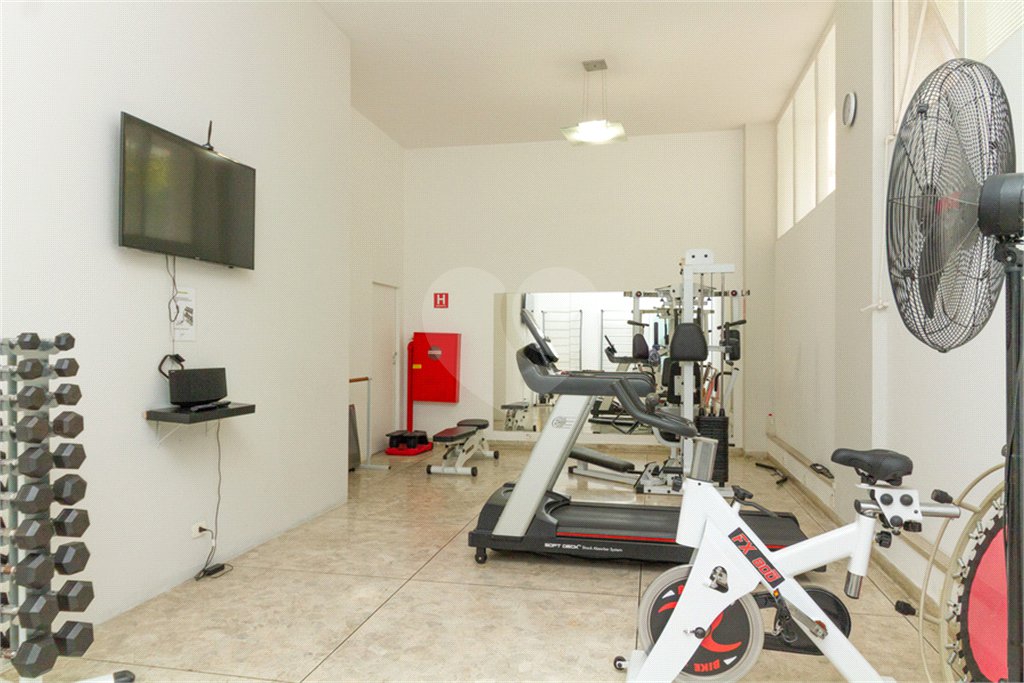 Apto espaçoso | 180 m² | 3 dorms. (1 suíte) | 1 vaga em Santa Cecília!