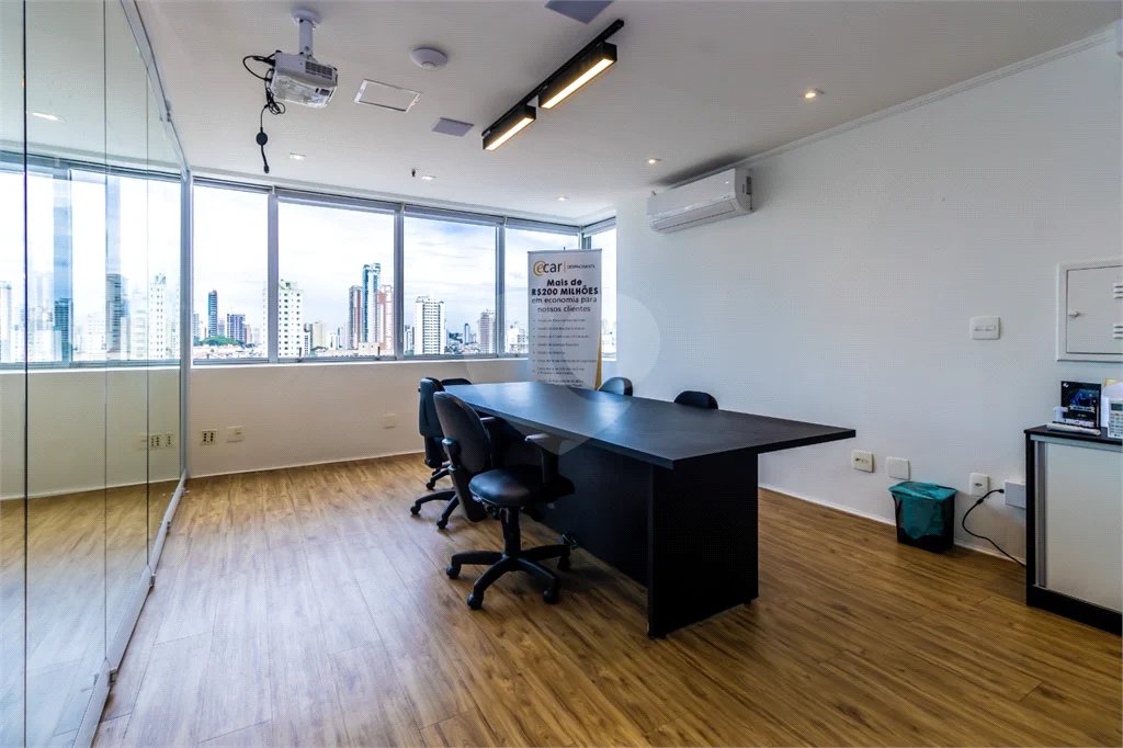 Conjunto comercial reformado á venda na Mooca