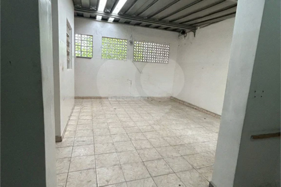Excelente sobrado para comércio ou residência na Vila Santa Catarina