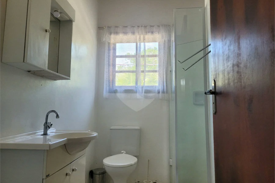Casa à venda com 7 quartos, sendo 5 suítes, em Guaratuba, Bertioga, SP