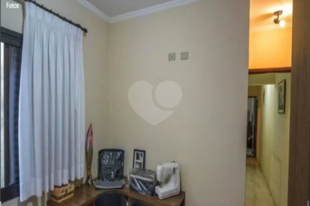 Casa com 150m² , 3 dormitórios , sendo 3 suítes , 4 vagas , à venda na Vila Formosa.
