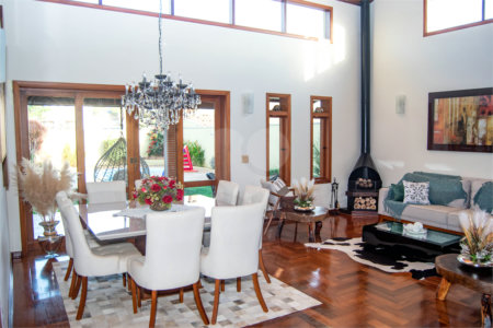 CASA ALTO PADRÃO - BAIRRO NOBRE