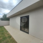 Casa exclusiva em Atibaia de alto padrão com 3 suítes, piscina, espaço gourmet, condomínio fechado, aceita financiamento