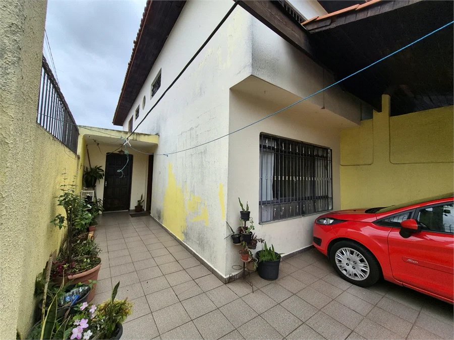Sobrado à venda com 4 quartos em Jardim Sarah, São Paulo, SP
