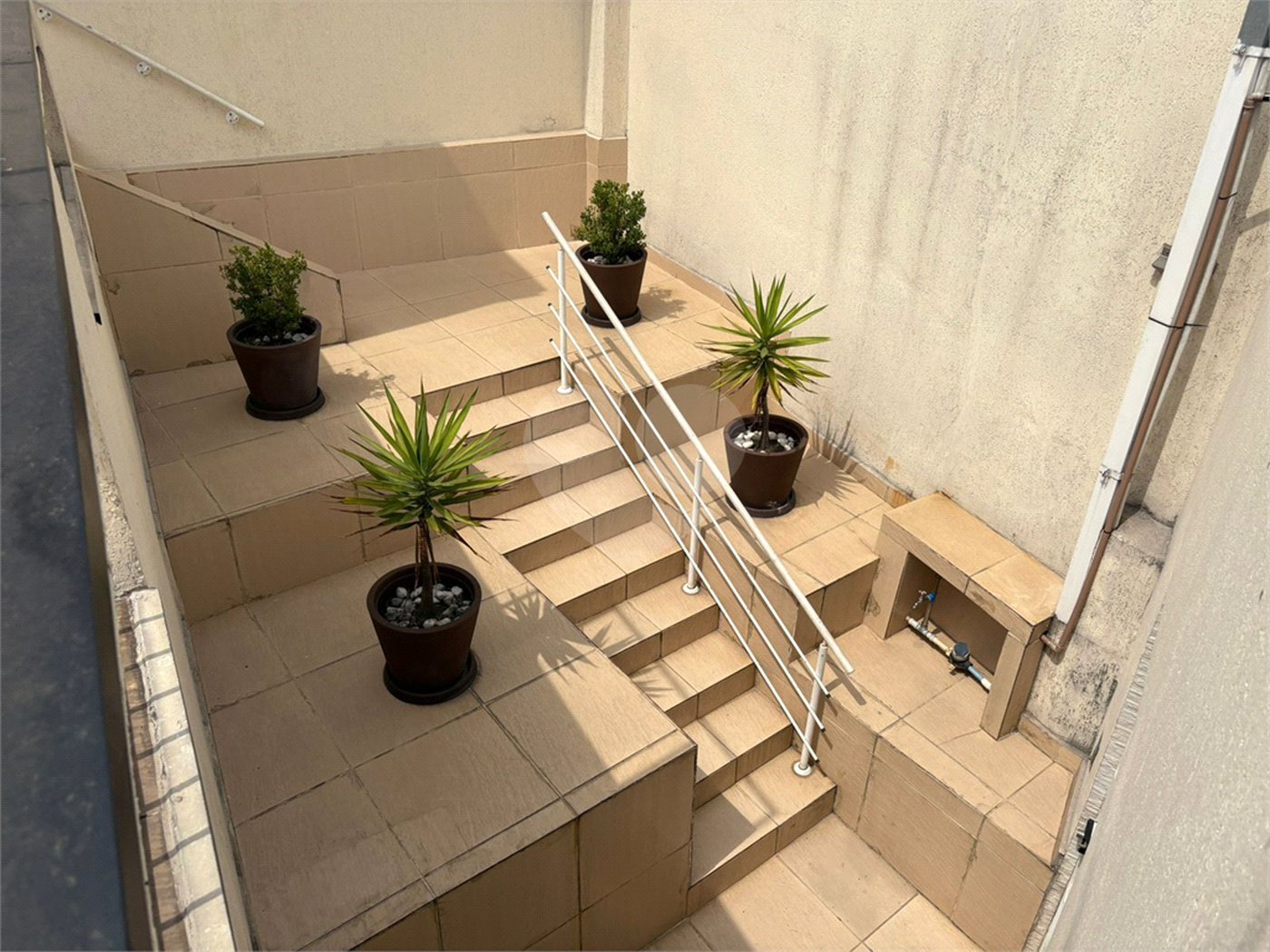 Oportunidade Casa Terrea e Ampla com 173 m² e Quintal e Área Gourmet JARDIM ARICANDUVA
