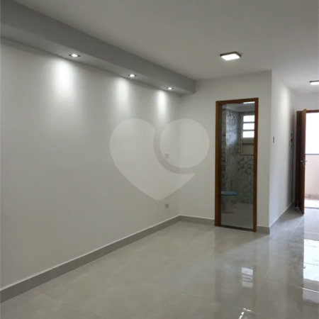 Excelente apartamento à venda, 2 quartos, ao lado do metrô Guilhermina-Esperança