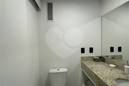 Apartamento 2 quartos, sendo 1suíte. 2 banheiros. Cozinha americana. Living com 2 ambientes com varanda gourmet,