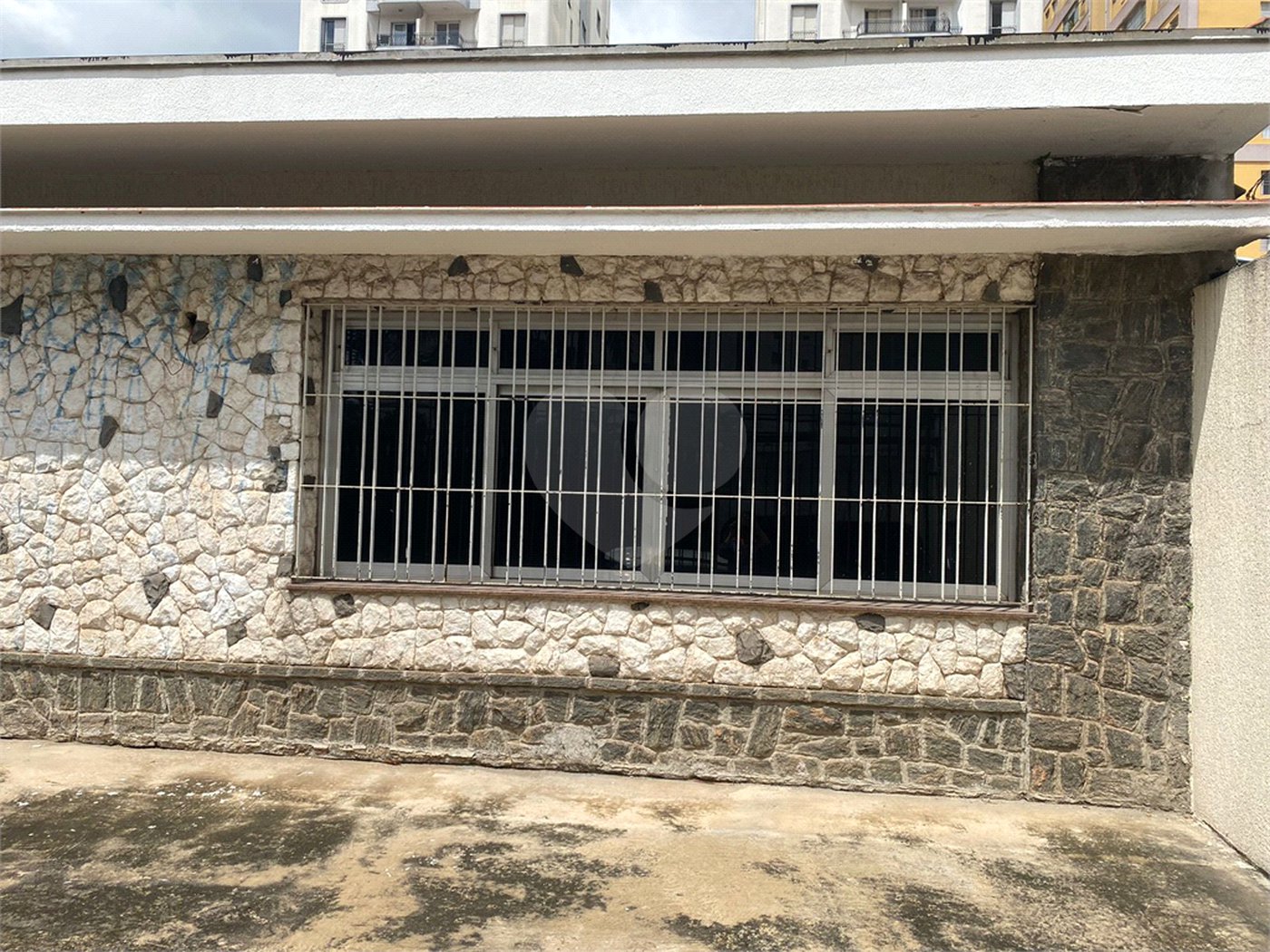 Casa térrea com 280m2, 3 dorms. - Saúde