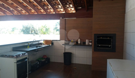 Chácara à venda com 3 quartos, sendo 1 suíte,  em Loteamento Aracê de Santo Antonio II, São Carlos, SP