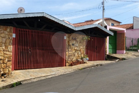 Casa Térrea para venda.