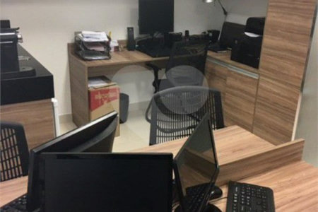 Conjunto comercial para locação no Itaim Bibi, 51 m²