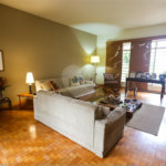 Casa à venda com excelente localização comercial