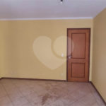 Apartamento no Condomínio Joan Miro .