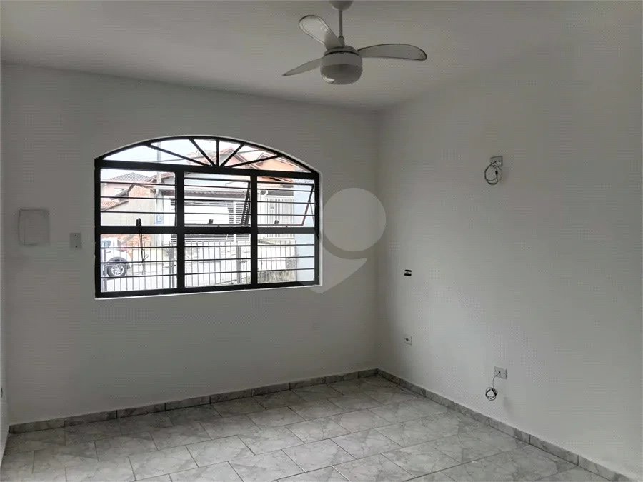 Casa com 2 dormitórios para alugar, 90 m²- Jardim Villaça - São Roque/SP