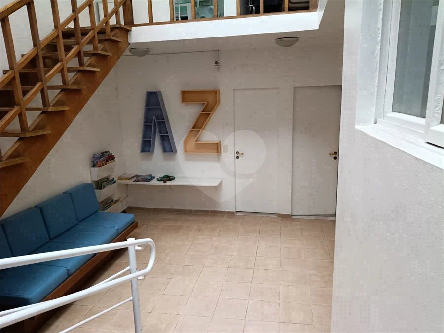 Casa comercial com 7 salas, 2 vagas no Paraiso