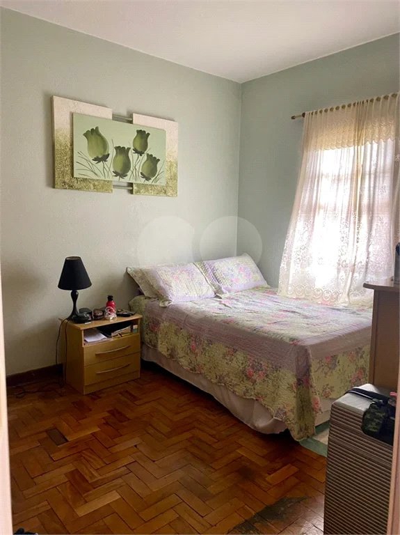 Três casas em terreno de 402m² , à venda no bairro Barcelona em São Caetano do Sul.