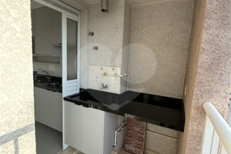 Apartamento à venda na Vila São João, próximo as Shopping Internacional de Guarulhos, com 43 m² com 2 dormitórios e 1 vaga de garagem