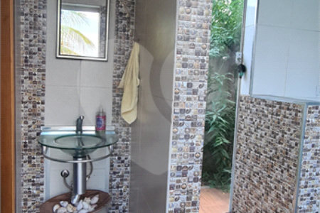 Casa térrea no Condomínio Jardim Botânico , localizado na cidade Bady Bassit/SP .