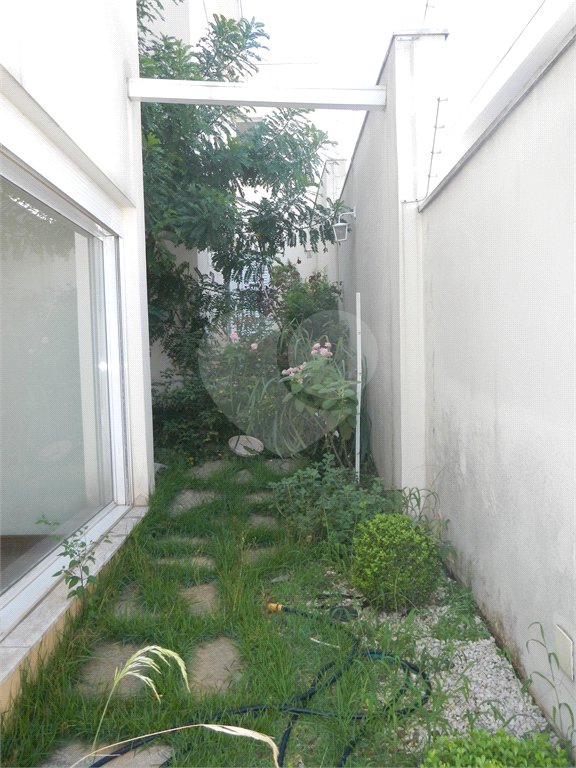 Casa à venda na Saúde c/293m2 - 4 Suítes/4 Salas/3 Vagas na garagem