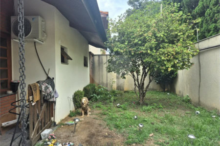 Casa a venda com piscina