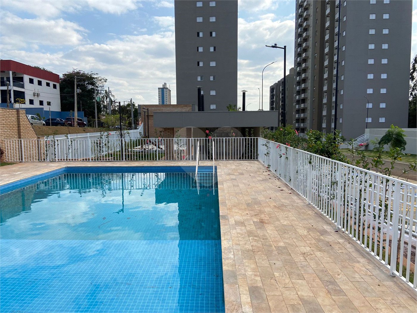 Lindo apartamento no Parque das Oliveiras