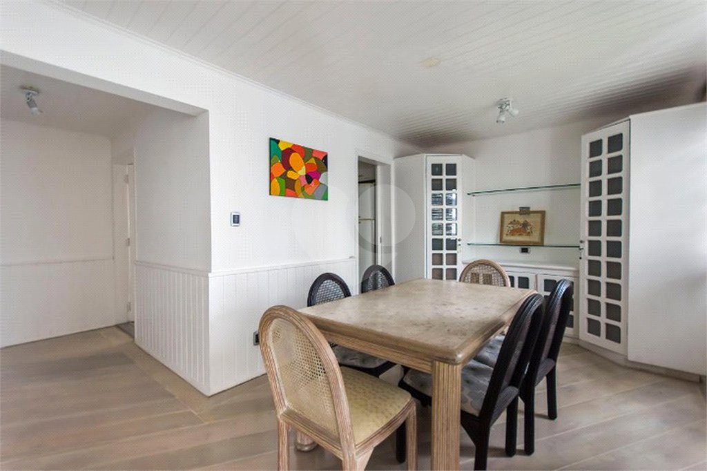 HIGIENÓPOLIS APTO com 160 M² PRIVATIVOS UM POR ANDAR 3 SUITES. 2 VAGAS, CONTEMPORÃNEO.ACEITA PERMUTA