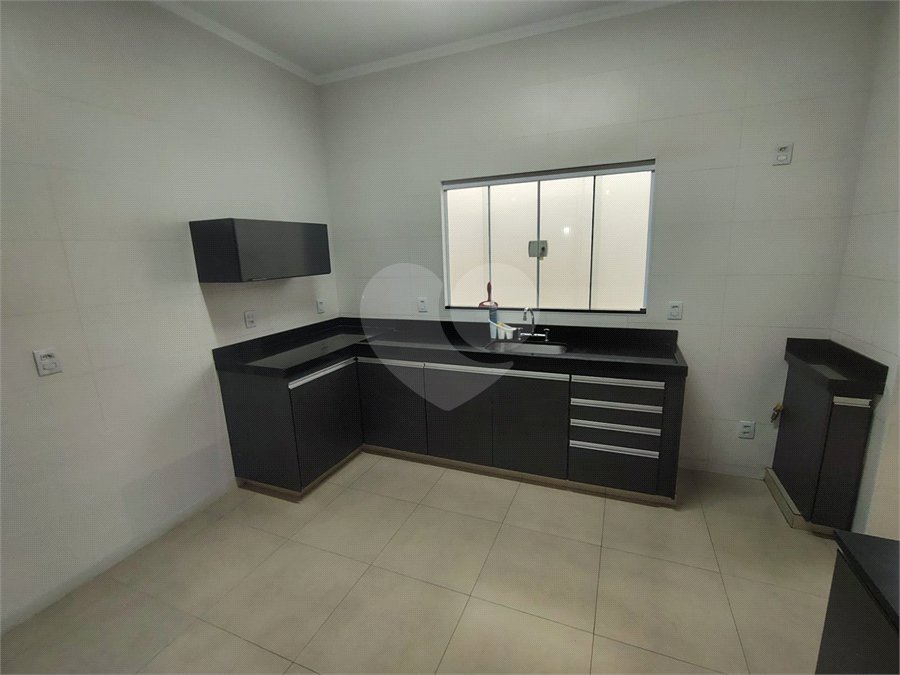 Casa à venda com 3 quartos, sendo 1 suíte,  no condomínio Bosque São Carlos, São Carlos - SP