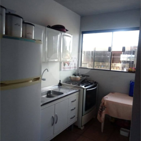 Sobrado com 3 dormitórios.