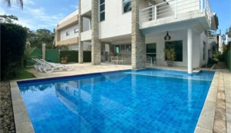 Casa à venda ou para alugar com 5 quartos, sendo 3 suítes,  em Vista Linda, Bertioga, SP