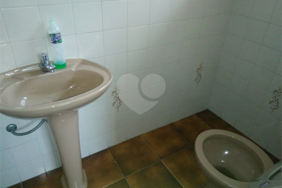 Sobrado venda ou locação HORTO com 254m2, 4 quartos, 2 sala, 2 cozinha, quintal e 3 vagas de garagem